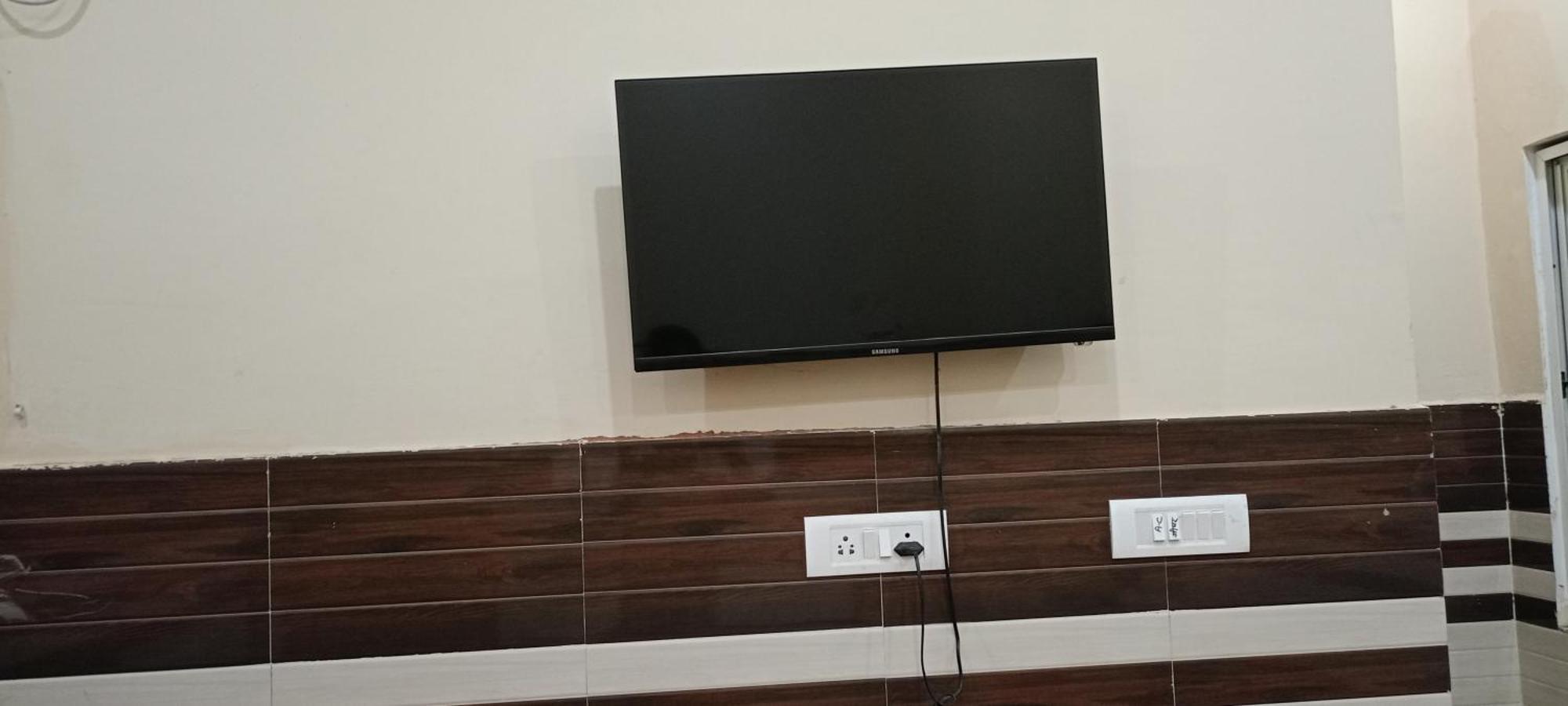New Gayatri Palace Near Prem Mandir Vrindavan Bagian luar foto